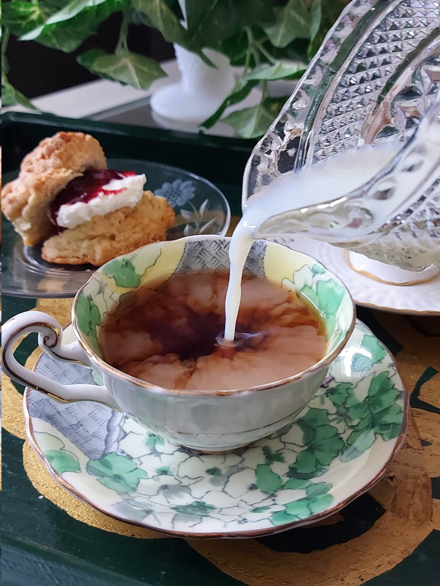 teaamoca's tweet photo. We have a few more Afternoon Tea Boxes left for St Patrick's Day, but expect we might be sold out soon!

Get your order in while you can and celebrate the day Irish-style, with tea! 🍀

Order online here 👉 https://t.co/OAFZLJh85n #HamOnt https://t.co/SvhfaBannA