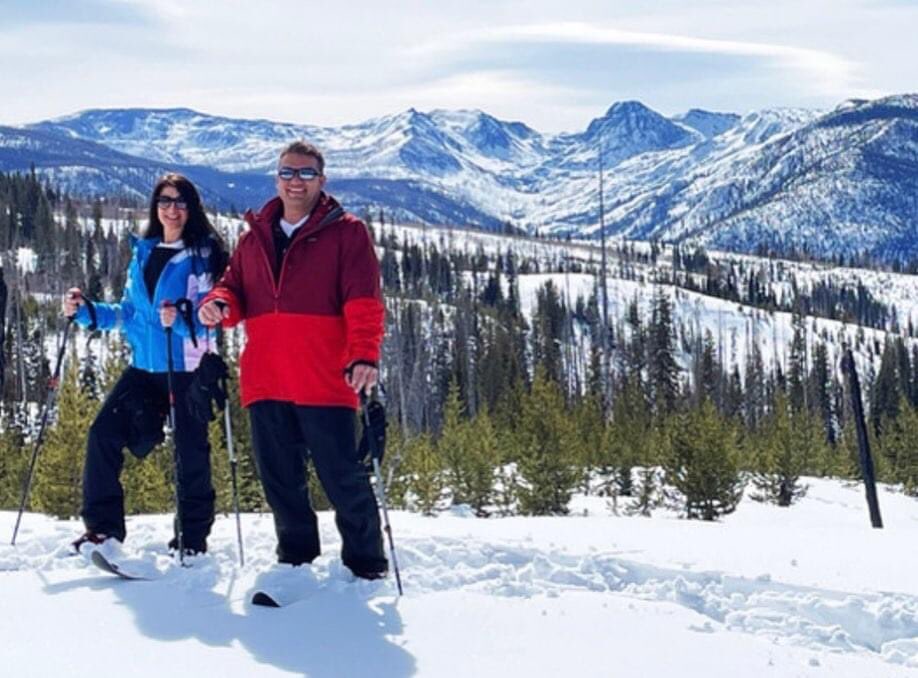 TRENDY TRAVELER | The All-Inclusive Vista Verde Ranch 
Get Ready for an Off-the-Grid Experience Like No Other, as Kristen Kucharski Shares On Her Adventure-Filled 72-Hour Excursion 

FUN FACT: It’s Owned by a Local Couple In Wheaton 

VIEW STORY
glancermagazine.com/travel-and-lei…