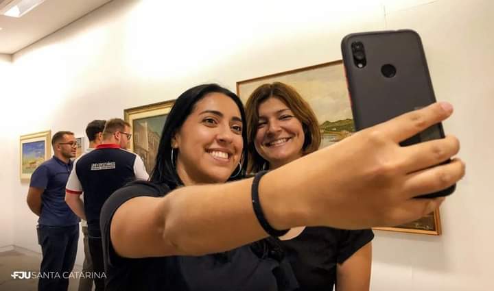 FJUStCatarina's tweet photo. O projeto FJUniversitários de Florianópolis, realizou um passeio cultural no Centro Integrado de Cultura (CIC), visitaram o Museu de Arte de Santa Catarina (MASC) e o espaço Oficinas de Arte.

#VemPraFJU 
#FJUni https://t.co/DwPWdgvgqe