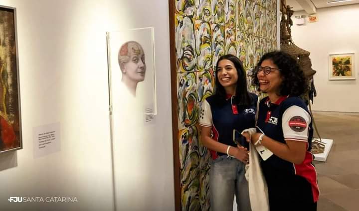 FJUStCatarina's tweet photo. O projeto FJUniversitários de Florianópolis, realizou um passeio cultural no Centro Integrado de Cultura (CIC), visitaram o Museu de Arte de Santa Catarina (MASC) e o espaço Oficinas de Arte.

#VemPraFJU 
#FJUni https://t.co/DwPWdgvgqe
