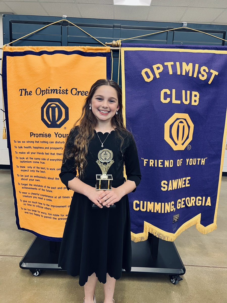 This young lady made us all proud once again this evening as she placed second overall in the County Oratorical Finals! 🙌🏻🙌🏻🙌🏻#sharonstrong <a href="/SharonElemS/">Sharon Elementary</a>