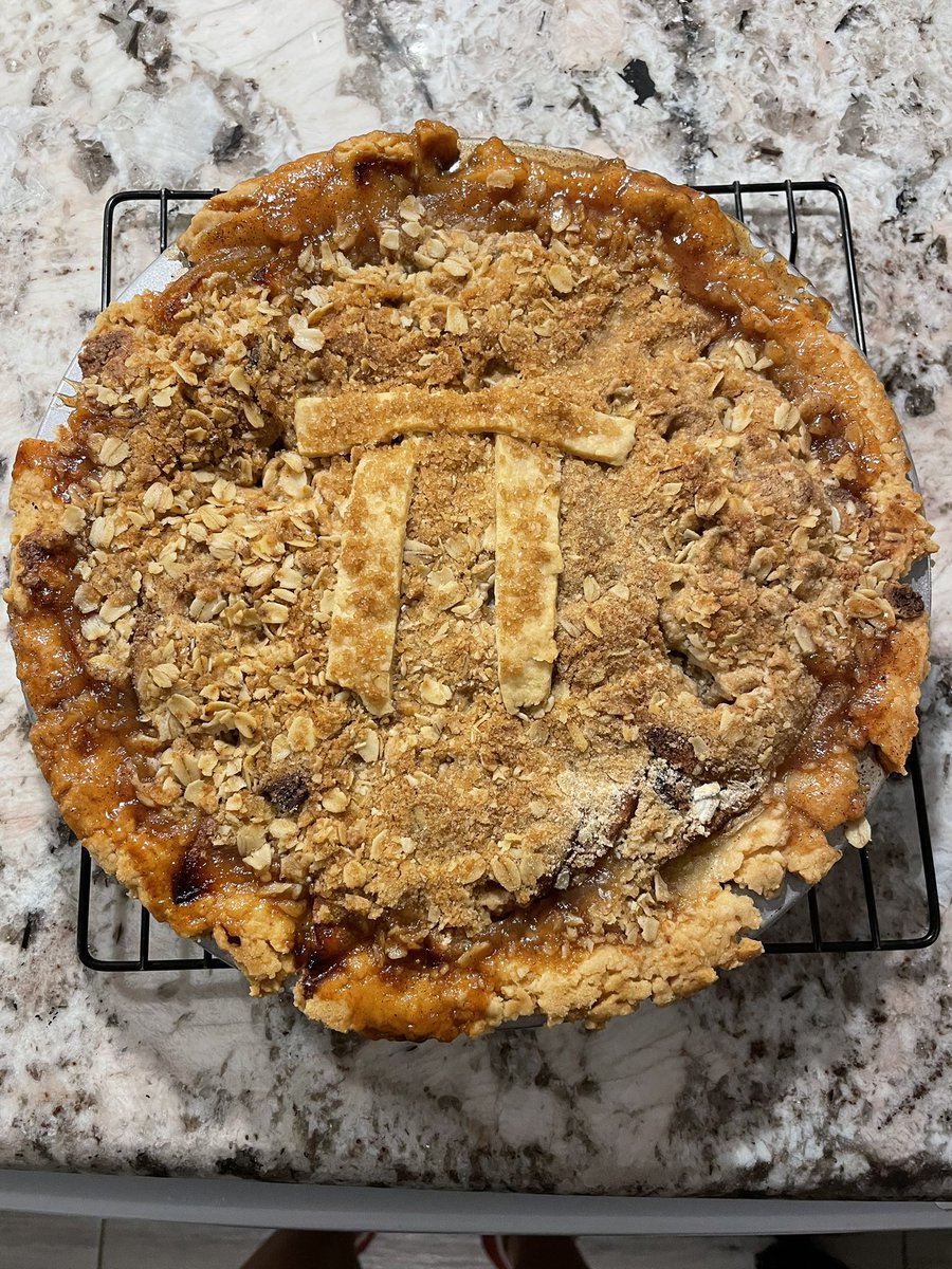 msjanack's tweet photo. @tamaraletter @TaraMartinEDU @MrsHayesfam @tishrich @AnnickRauch @AllysonApsey @ElisaBostwick @DrJacieMaslyk @burgessdave @BarbaraGruener My partner’s contribution to this special day! Happy Pi Day! https://t.co/8C2gWHBIzU