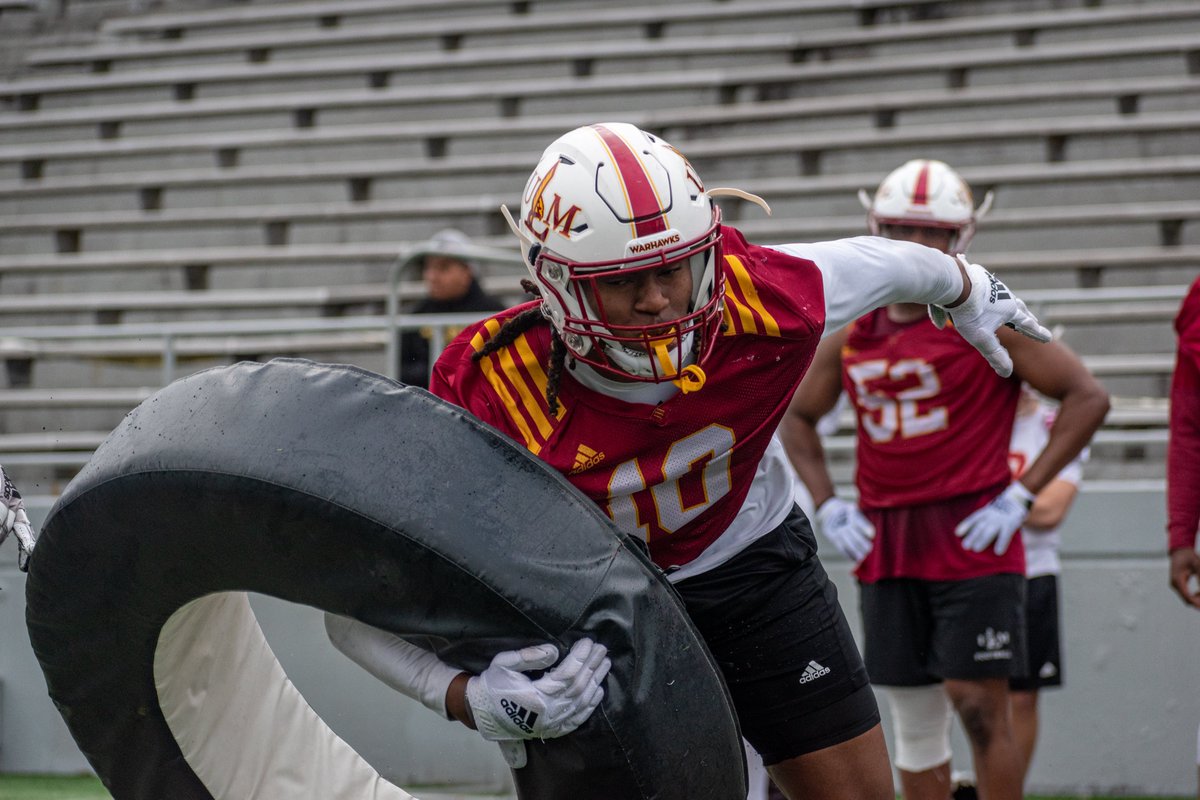 ULM_FB's tweet photo. 𝗦𝗣𝗥𝗜𝗡𝗚 𝗙𝗢𝗥𝗪𝗔𝗥𝗗
📷 @CoachTHundley 
@SunBeltFB #Funroe #TheBestIsOnTheBayou https://t.co/7dOCHGRHRL