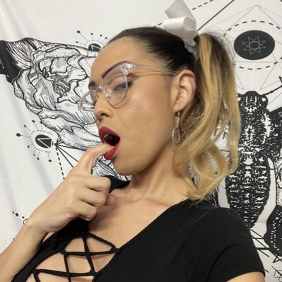 #NewProfilePic https://t.co/PFZPoQSdd6<a href="/tag/newprofilepic"class="tags">#NewProfilePic</a>