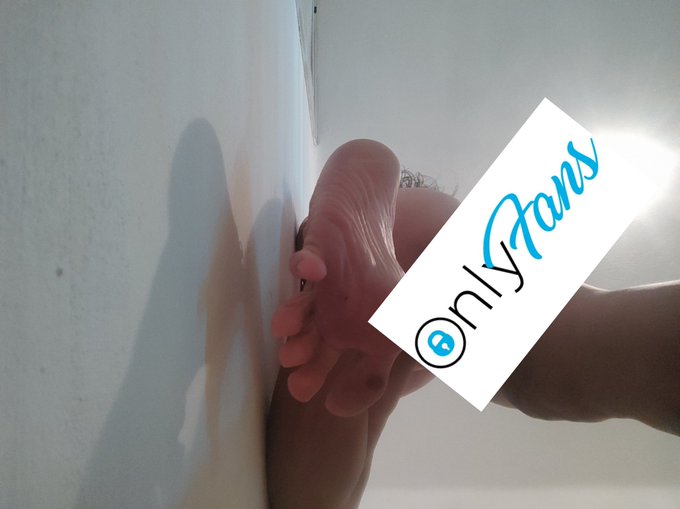 I don't know what to put on your face first, my ass or my soles?😈🔥💥👣 https://t.co/Nf0XaHxws4 https://t<a href="/tag/footfetish"class="tags"><span>#footfetish</span></a><a href="/tag/feet"class="tags"><span>#feet</span></a><a href="/tag/fetish"class="tags"><span>#fetish</span></a><a href="/tag/feetlovers"class="tags"><span>#feetlovers</span></a><a href="/tag/toes"class="tags"><span>#toes</span></a><a href="/tag/prettyfeet"class="tags"><span>#prettyfeet</span></a>