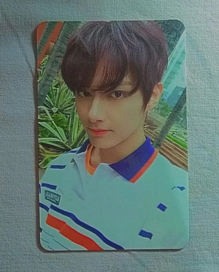 bbhdef's tweet photo. { #eliisells }
WTS LFB PH
   jun henggarae photocard - 150 + lsf
condition: 8/10
MOD: j&amp;t, ggx
MOP: gcash
DM ME FOR MORE INFO!! https://t.co/R4fr7YwRmj