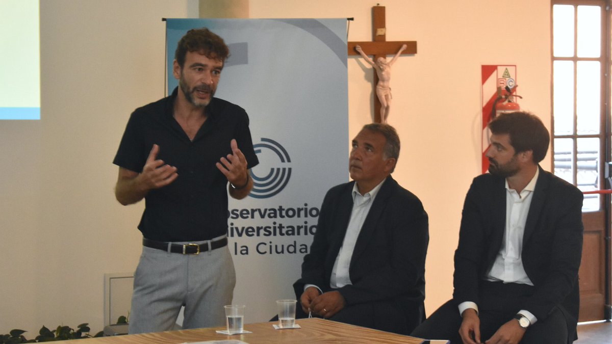 Presentamos junto al Instituto de Ciudades del Futuro sede  MDP: "Tipología y comportamiento de los turistas. El 98% mostró amplia satisfacción.
Agradecemos la presencia de representantes del turismo, empresarios, académicos y periodistas hoy en el <a href="/ColabUFASTA/">Colaboratorio UFASTA</a>