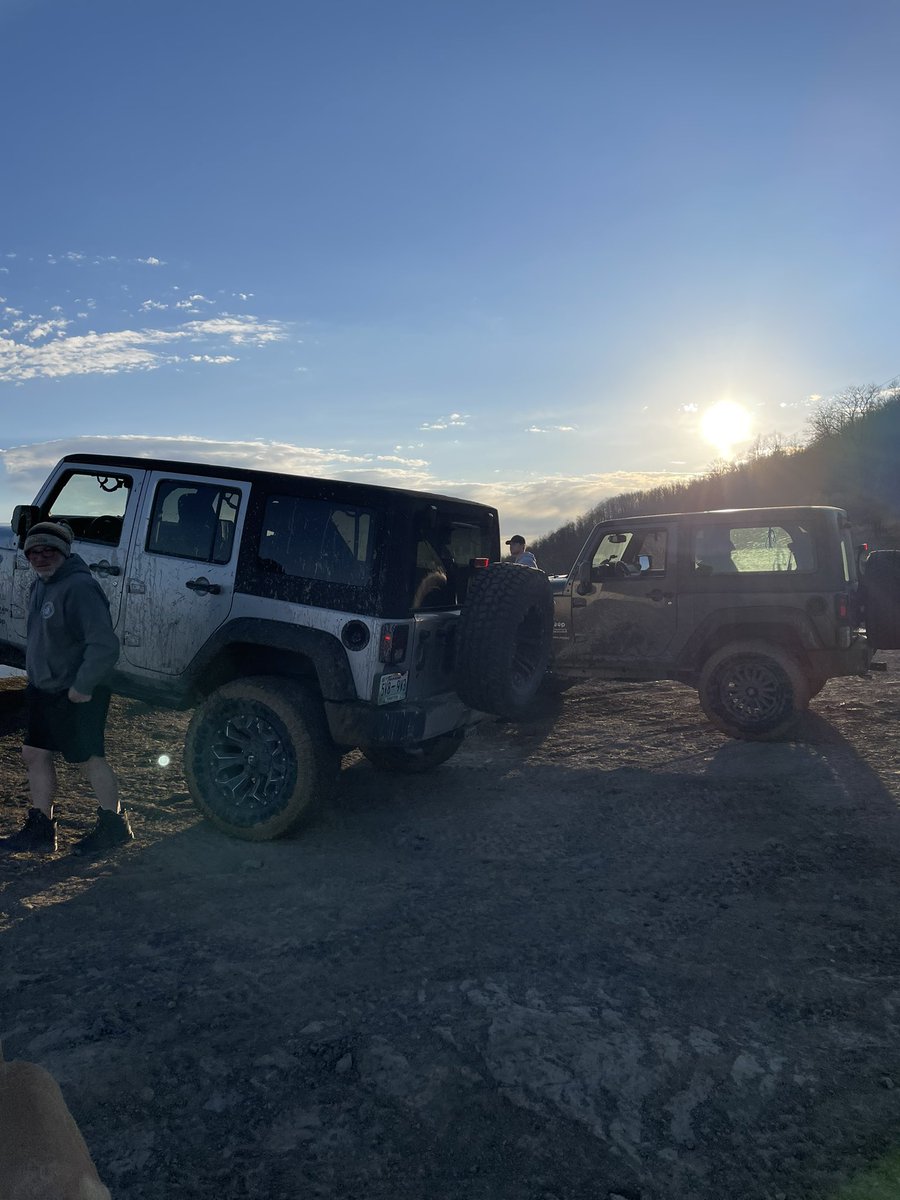 bec6005's tweet photo. Windrock, Tn! Here we go! #offroad #muddytires #windrock #JeepWrangler @JeepMafia_ @TopJeepers https://t.co/0eULlC0pf4