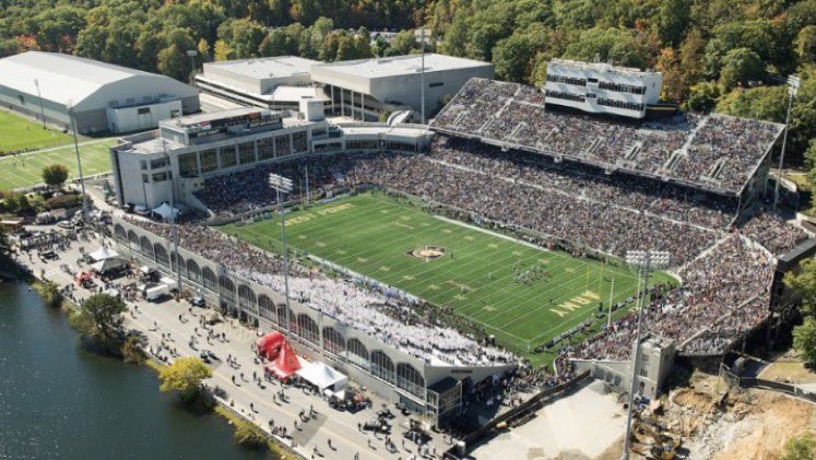 malachihenry_1's tweet photo. After a great conversation with @coach_sloan, I am beyond blessed to receive an offer from Army West-Point!!🏴‍☠️🖤 #AGTG @EarlGill10 @CrosbyTuck @moehenry1 @CoachJeffMonken https://t.co/raUAmiVFif