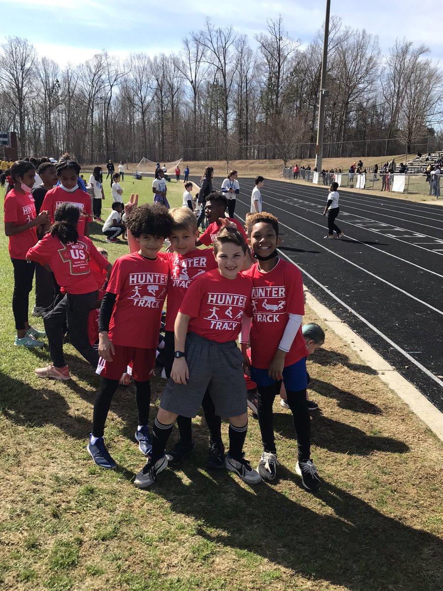HunterPrincipal's tweet photo. Our Hunter Stars competed in the track meet at SE Raleigh High School today! @CentralWCPSS @WCPSS @wcpssmagnets #Rise #Shine #Soar #Run 🌟 https://t.co/pAJ9uFDH6N