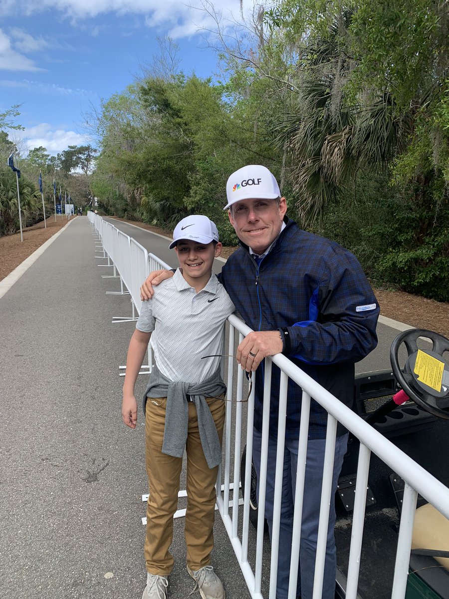 SleegerD's tweet photo. @JLeonardgolf hey Justin. Thanks for making my son's day today!  Showed him "the putt" at Brookline!  Cheers. https://t.co/aNonphdFsZ