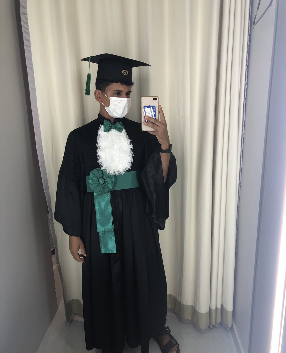 oivasz's tweet photo. o grande dia tá chegando, aff 🎓💚 #Enfermeiro #Outorga https://t.co/BKmmiQS20L