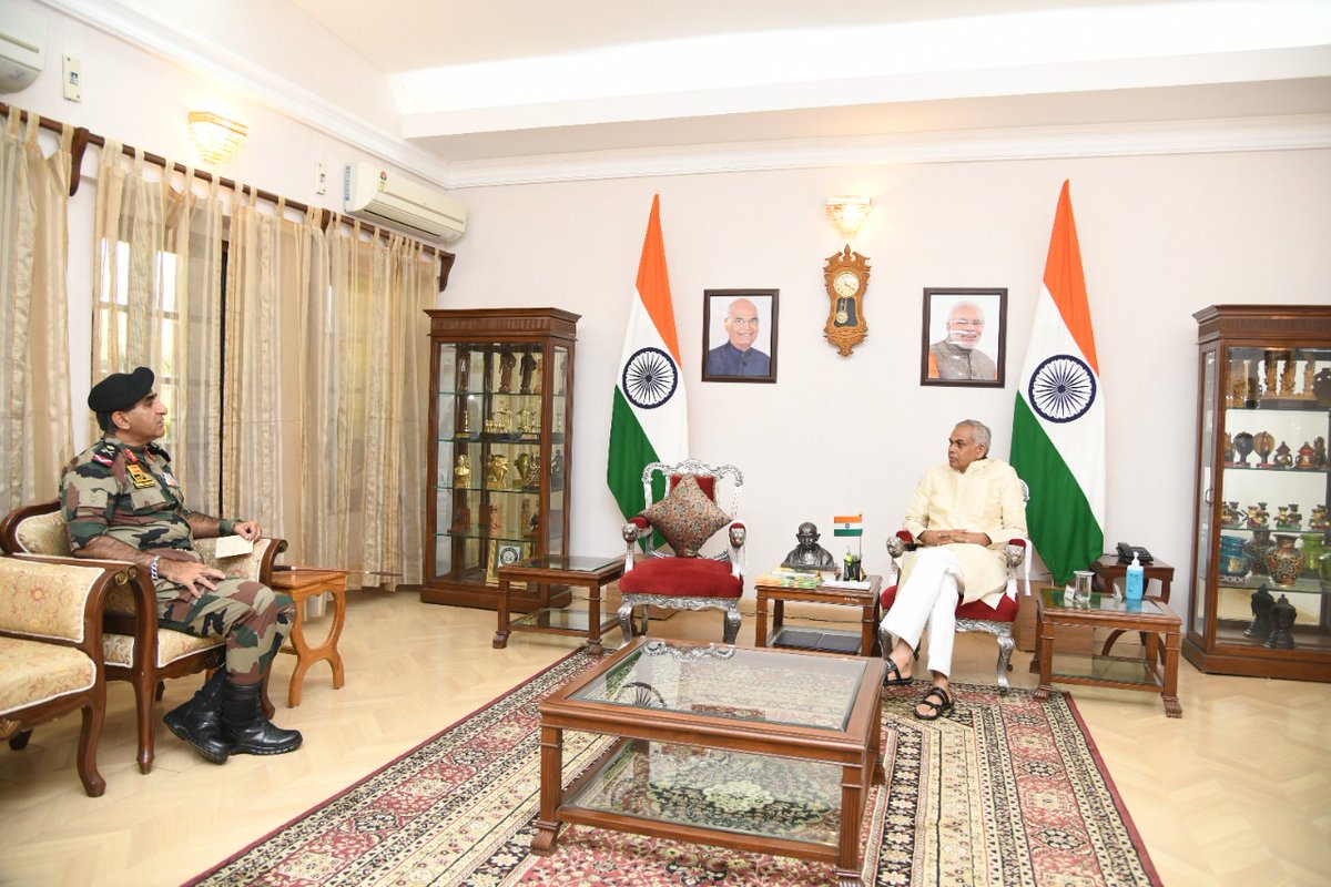 NCC_Dte_Gujarat's tweet photo. #NCCGUJARAT
Maj Gen Arvind Kapoor, ADG, NCC, Guj, Dadra Nagar Haveli,Daman &amp; Diu Dte interacted with Shri Acharya Devvrat
Governor,
Govt of Gujarat,
and apprised the Governorshri on issues related to NCC.
@ADevvrat
@DefencePRO_Guj   @HQ_DG_NCC
@GovernorofGuj
@CMOGuj
@jitu_vaghani https://t.co/TYdV6Cg8fm