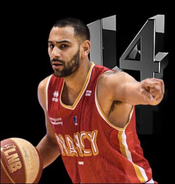 aksports1's tweet photo. Mathis, distributeur automatique
Avec 14 passes décisives délivrées samedi soir contre Denain (victoire de Nancy, 76-63), le meneur du SLUC, Mathis Keita a battu son record. https://t.co/FYBimLyNil