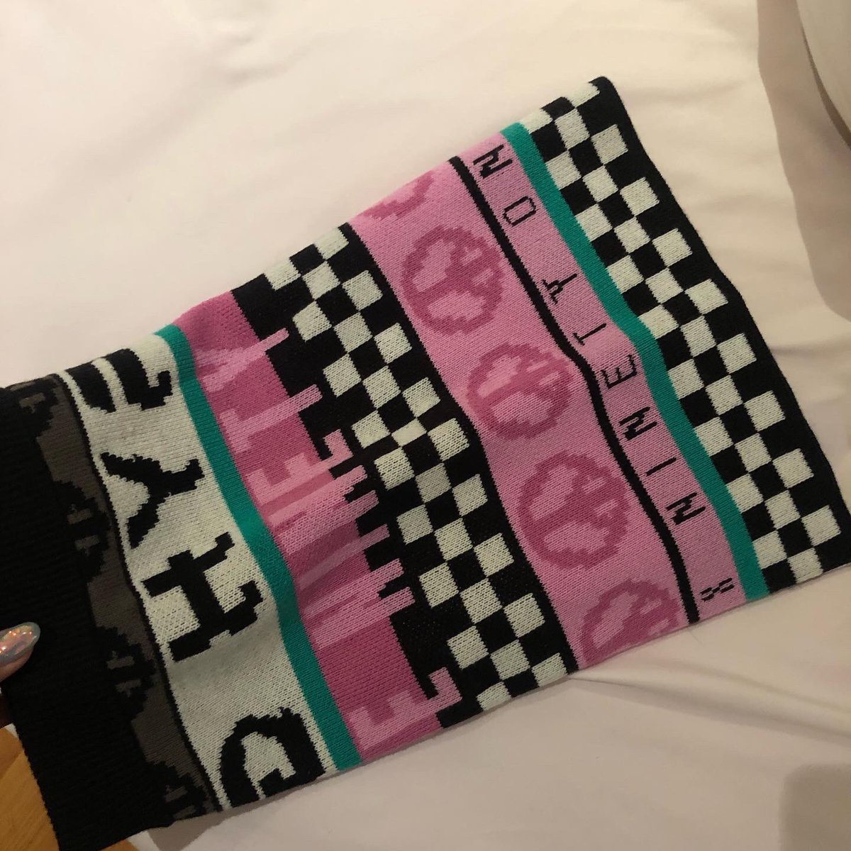 h&amp;m ป้ายยังห้อย size m 
200.- รวมส่ง
#ส่งต่อเสื้อผ้ามือสอง #เสื้อผ้ามือสองสภาพดี #เสื้อผ้ามือสองราคาถูก #ส่งต่อเสื้อผ้า #เสื้อผ้ามือ2 #ส่งต่อเสื้อผ้ามือ2 #เสื้อผ้ามือสอง #เดรสมือสอง #กระโปรง