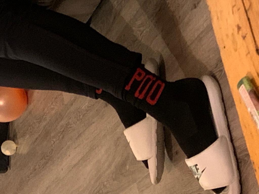 GardenerHarry's tweet photo. Never wearing Polo socks again 😔 https://t.co/SGNlrHKtin