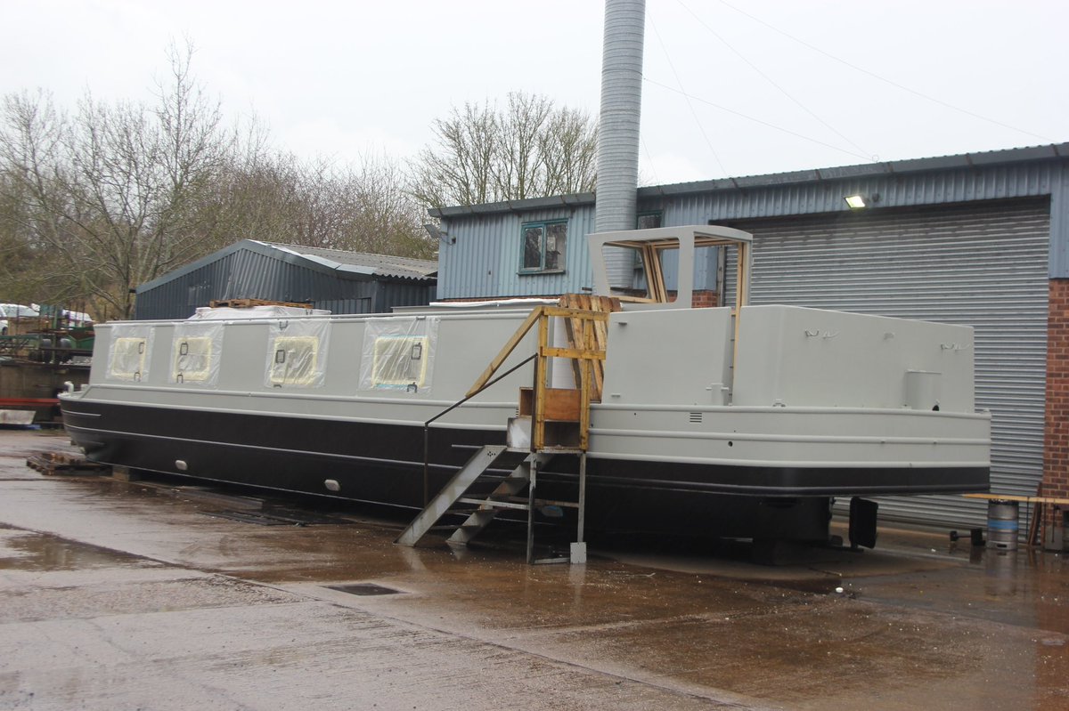 EthelBarge's tweet photo. Our weekly update from Colecraft, the boat builders in Warwickshire.
What a difference a week makes! Work on Pearl has meant she’s been moved outside of the workshop and what a fine view this is!
#pearlsprogress #colecraftengineering https://t.co/dzNx9swkNp
