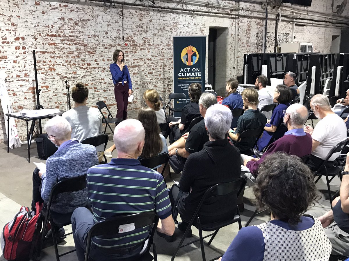 FoEAustralia's tweet photo. FoE campaigner @AnnaSLangford kicks off our first IRL info night in two years… It’s good to be back! #VicClimateSolutions #BetterBusesVic https://t.co/izVgWGAuOy