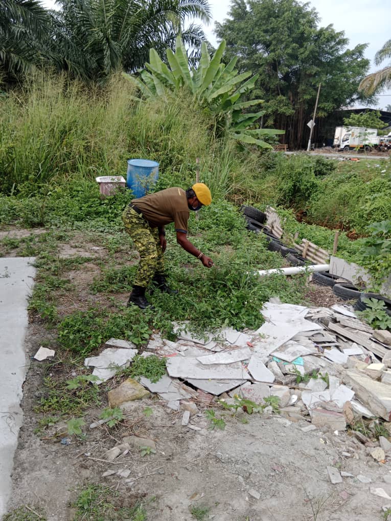 15 MAC 2022 || SELASA

GOTONG - ROYONG BIL 6/2022 PEMBERSIHAN KAWASAN  KOMUNITI PERUMAHAN DI BEDFORD, TANJUNG SEPAT

<a href="/relamalaysia/">relamalaysia</a> <a href="/relaselangor/">RELA Negeri Selangor</a> <a href="/yahyakgc/">Yahya Sulaiman</a>