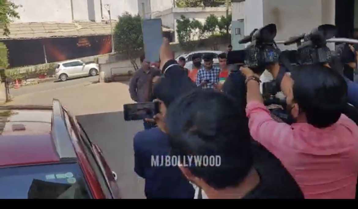 See her craze man 🥺🥺🥺🔥 #TejRan #TejasswiPrakash