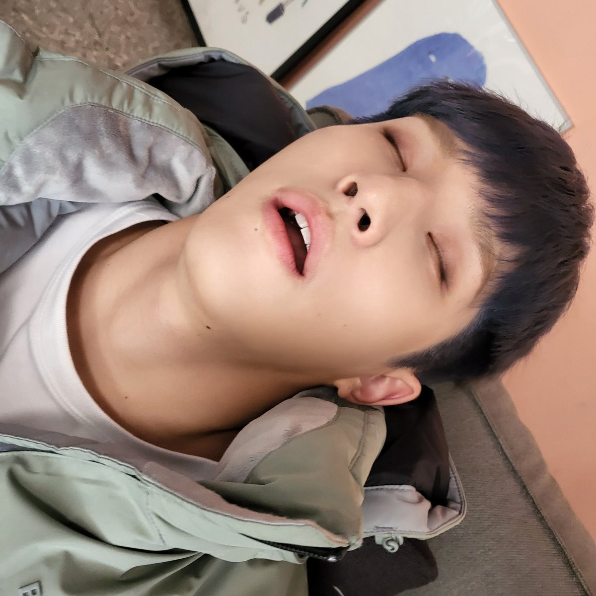 ASTROThailand's tweet photo. [🇹🇭] @offclASTRO : 
คุณคือคนที่เกิดมาเพื่อได้รับความรัก~
คุณได้รับความรักนั้นในชีวิตของคุณครับ~
ฮยอง สุขสันต์วันเกิดครับ~! ขอ���ห้วันนี้เป็นวันที่มีความสุขมากกว่าใครๆนะครับ😁😁
#อาสโทร #อโรฮ่า
#느려도_멋진리더_진진_생일축하해

#ASTRO #MOONBIN https://t.co/ylISKajkIk