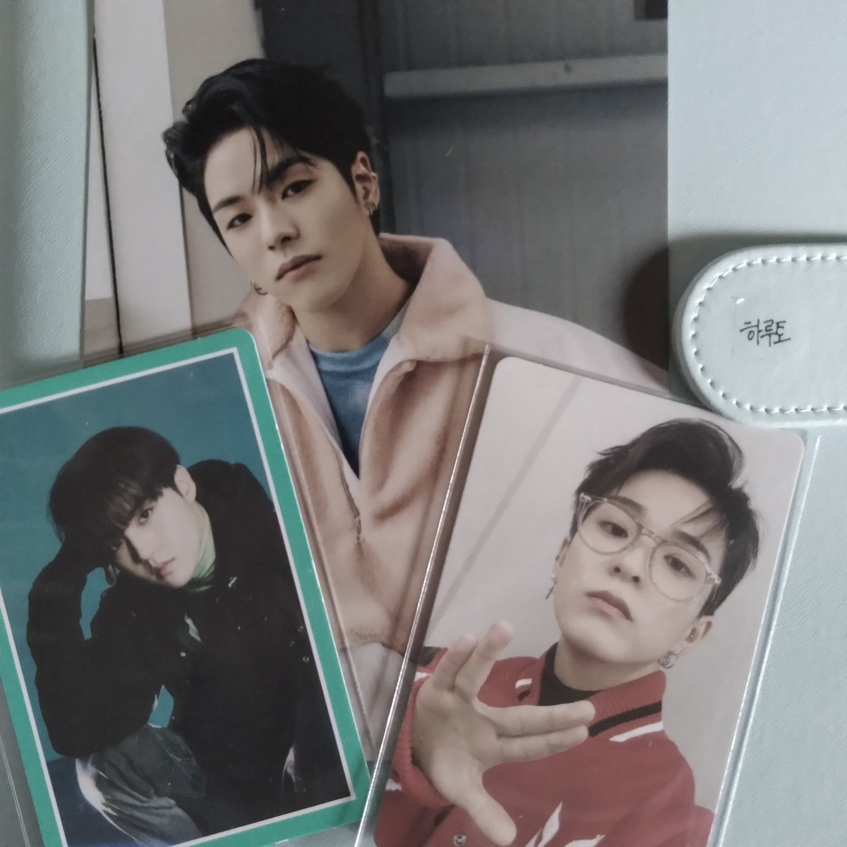 wtnbcart0405's tweet photo. ˗ˏˋ꒰ 💌: jiyan mails ꒱
↳ may mga umuwi na pogiiiii! grabeeeee! thankyousomcuh for packing them well! ♡

#JNJFeedbacks https://t.co/p2EBFdV1K0