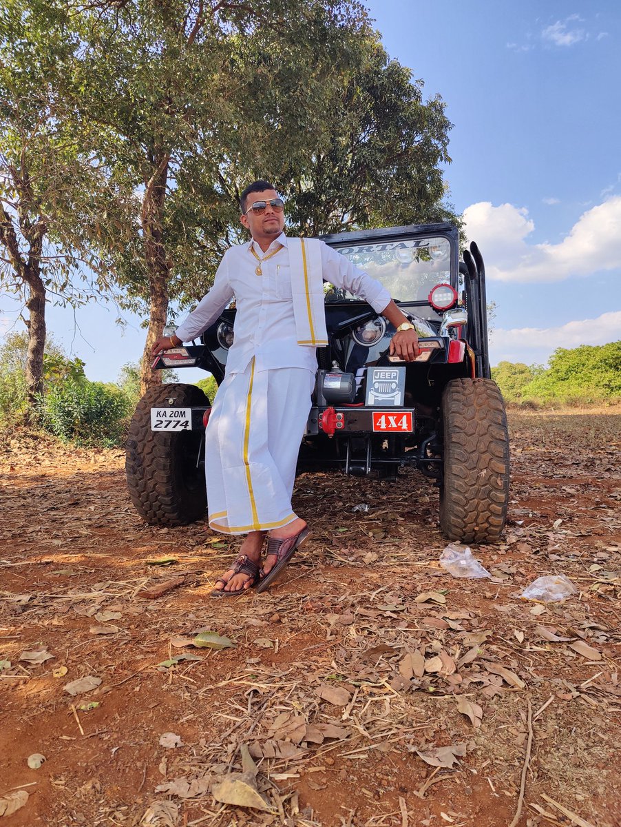 BSavagaonkar's tweet photo. Mi and my Jeep new look https://t.co/kPieytZHGI