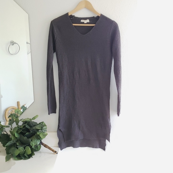 MamaPosh9's tweet photo. So good I had to share! Check out all the items I'm loving on @Poshmarkapp #poshmark #fashion #style #shopmycloset #derekheart #calpak #lanebryant: https://t.co/WRtsH3G0LP https://t.co/vg77ASFH9y