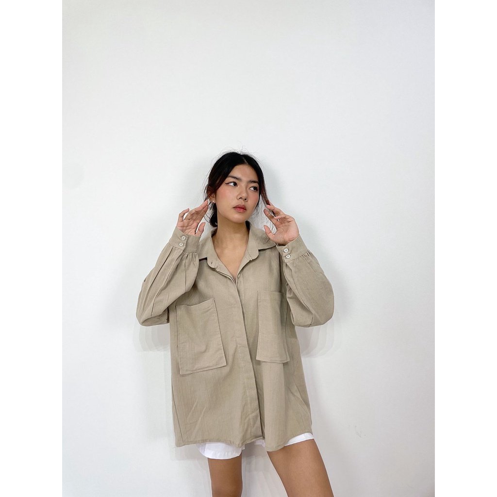lvousm's tweet photo. Kemeja oversize pocket linen crincle

Link: https://t.co/WdX3E0U4ti https://t.co/QKPKRm4rAu