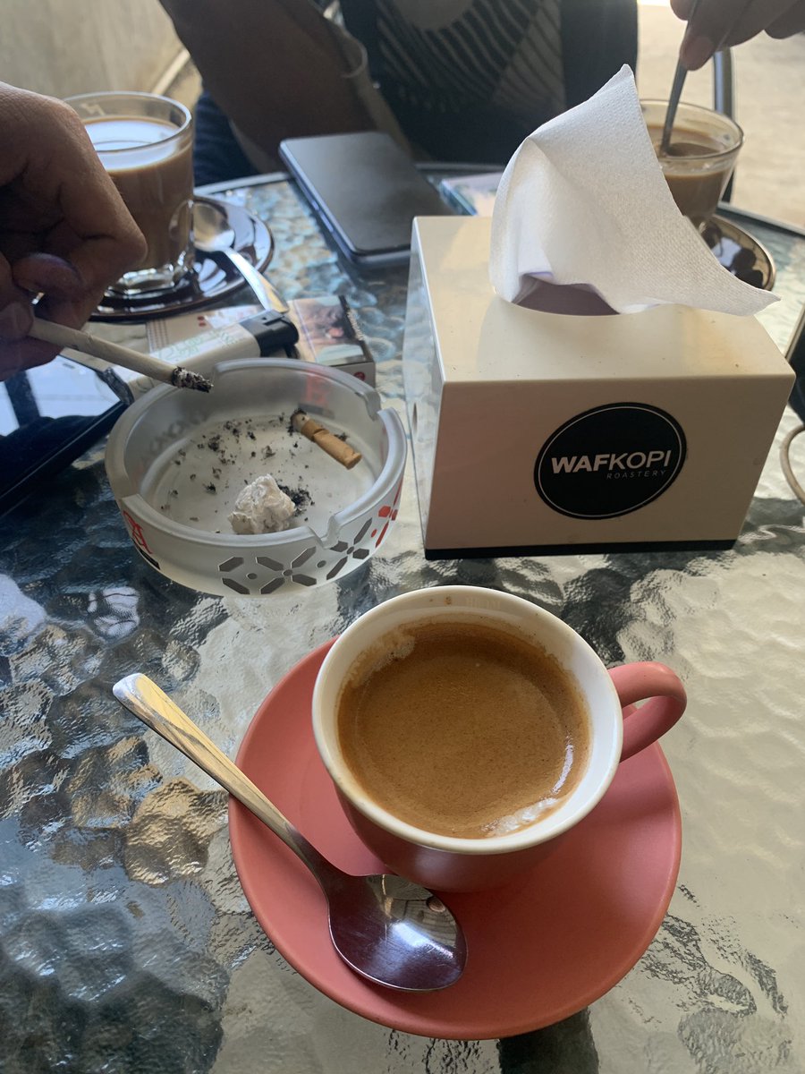 hamasiswa's tweet photo. siang2 ngopi, biar kaya ASand https://t.co/rg0p4MNz5I