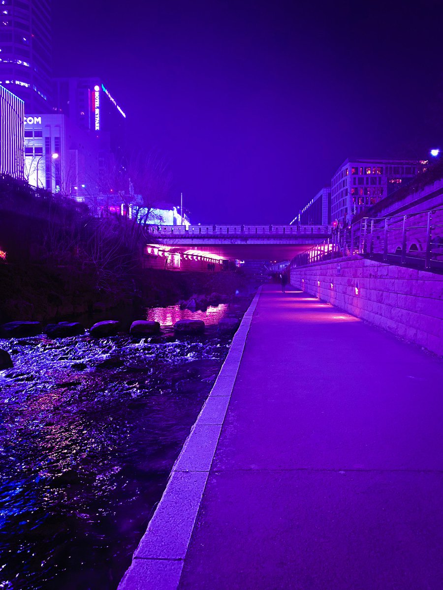 sarah_a126's tweet photo. @grey1217 GM☕️
Here are some Cyber Night shots🌃📸 https://t.co/6uimnTQ78V