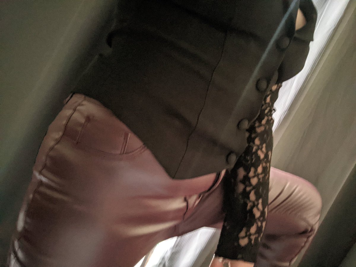 darqina1's tweet photo. Was going to wear this outside yesterday, but it was far too warm, so I settled for just taking some thirst traps instead.  https://t.co/BOzBguQwsF 
#trans #leatherpants #lacejacket #leather #ftm #thirst https://t.co/CzEKzcQRrJ