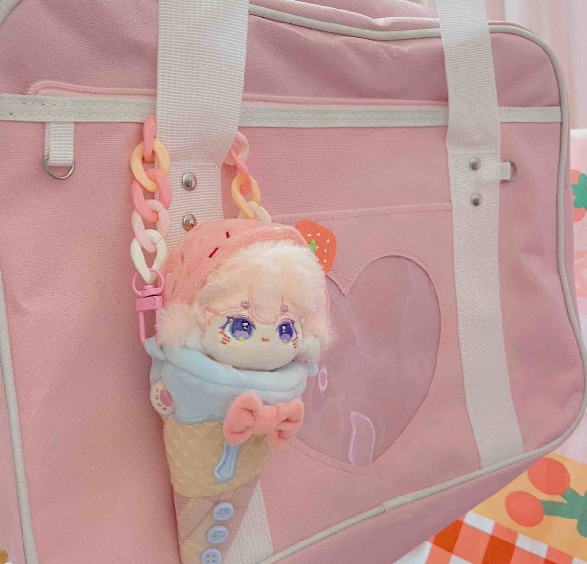 nyankyo_id's tweet photo. [HELP RT-INA🇮🇩] #DOLLSBAG STRAWBERRY SWEETHEART

🗓️20 MAR'22, 18.00 WIB / UNTIL SOLD

For 10/20cm Doll
Ice Cream Cone Bag + Chain

💰 IDR 235k
❌ SHIPPING + TAX

ORDER FORM
https://t.co/ObFGSR9c3o

#dollbag #tasboneka #10cmdollbag #tasboneka10cm #itabag https://t.co/pUv6D7G5Ek