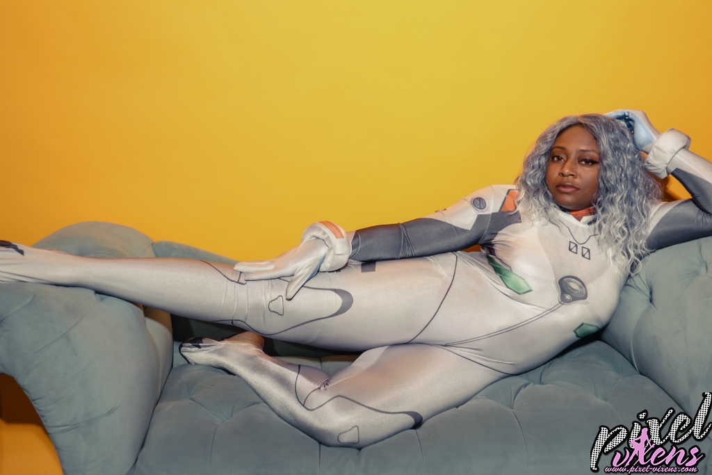 PixelVixens's tweet photo. She likes to listen to your every order. Check out @NoelCy-- wait... didn't we just do this set?! Hmmm.. Check out @Kali_Neko in her newest set "Ayanami", live now! https://t.co/de0EyWB6uH