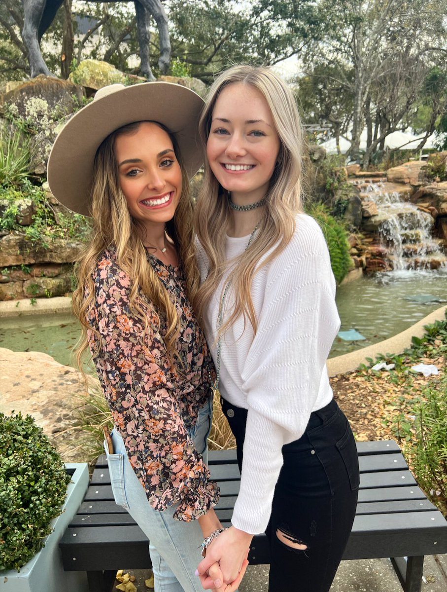 tiffanycooper_'s tweet photo. meet us at the rodeo🤍 #roundfive https://t.co/A1dJK8k9BA