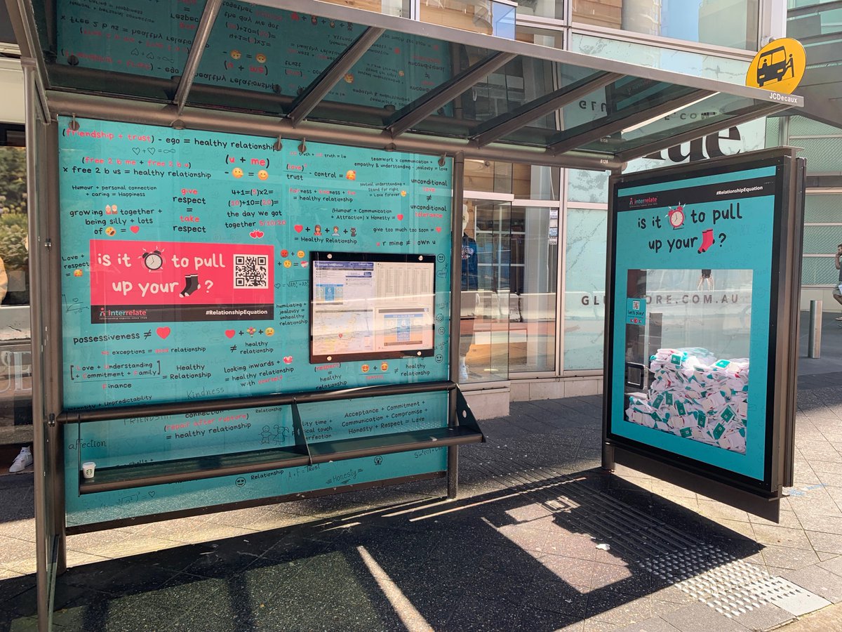 Interrelate tweet media