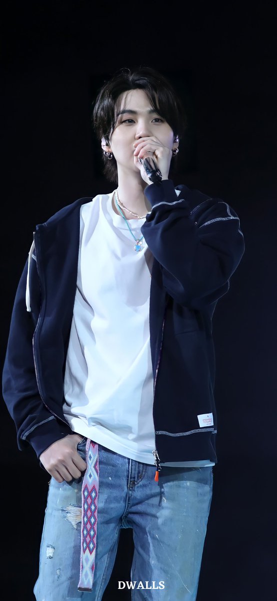Purp_lle's tweet photo. PTD on Stage D-3

#BTSCONCERT #bts #rm #jin #suga #jhope #jimin #v #jk #namjoon #seokjin #yoongi #hobi #parkjimin #taehyung #jungkook #DWALLS #BTSWALLPAPER #BTS_PTD_ON_STAGE_SEOUL @BTS_twt https://t.co/M00gzljwcZ