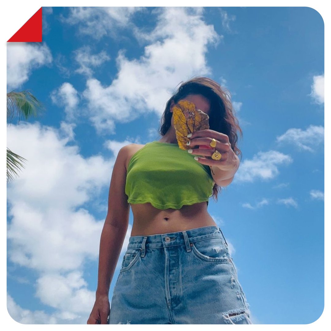 aajtak's tweet image. क्या आप बता सकते हैं कौन है ये एक्ट्रेस? सही जवाब के साथ मिलेंगे शाम 7 बजे 

हिंट- आज इस एक्ट्रेस का बर्थडे है 

#Yourspace #Guesswho