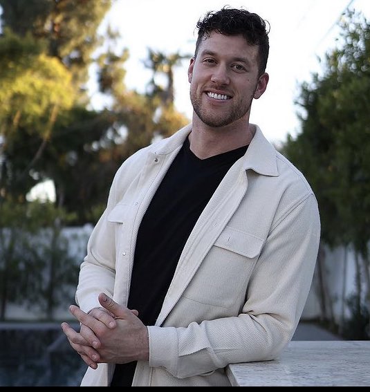 JanieKluempers's tweet image. How to become the most hated man in bachelor nation by Clayton: 
1.Turn sleeping with &amp;amp; love bombing 2 women into Susie’s fault
2. Convince the other two women to stay &amp;amp; meet your family 
3. Turn around &amp;amp; reject those same women to go back to Susie 
#TheBachelor #threesteps