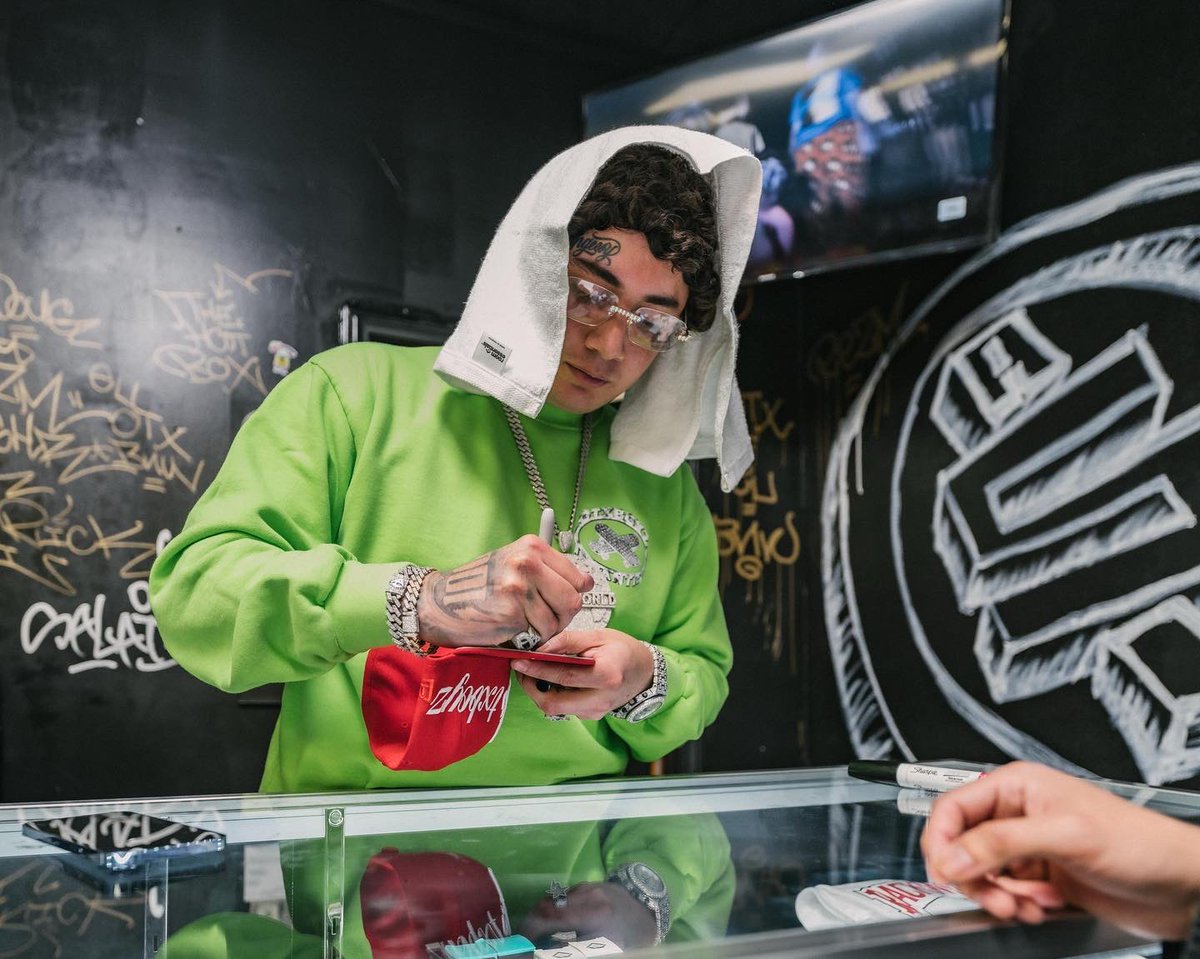 OHGEESY's tweet photo. 🦖🦖🦖🦖🦖🦖🦖🦖🦖🦖🦖🦖 https://t.co/bMrS9mKGKs