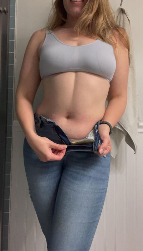 NotgeilLaura's tweet photo. RT,dm und folge mir für heiße Kamera live https://t.co/PkSRiIqN9I