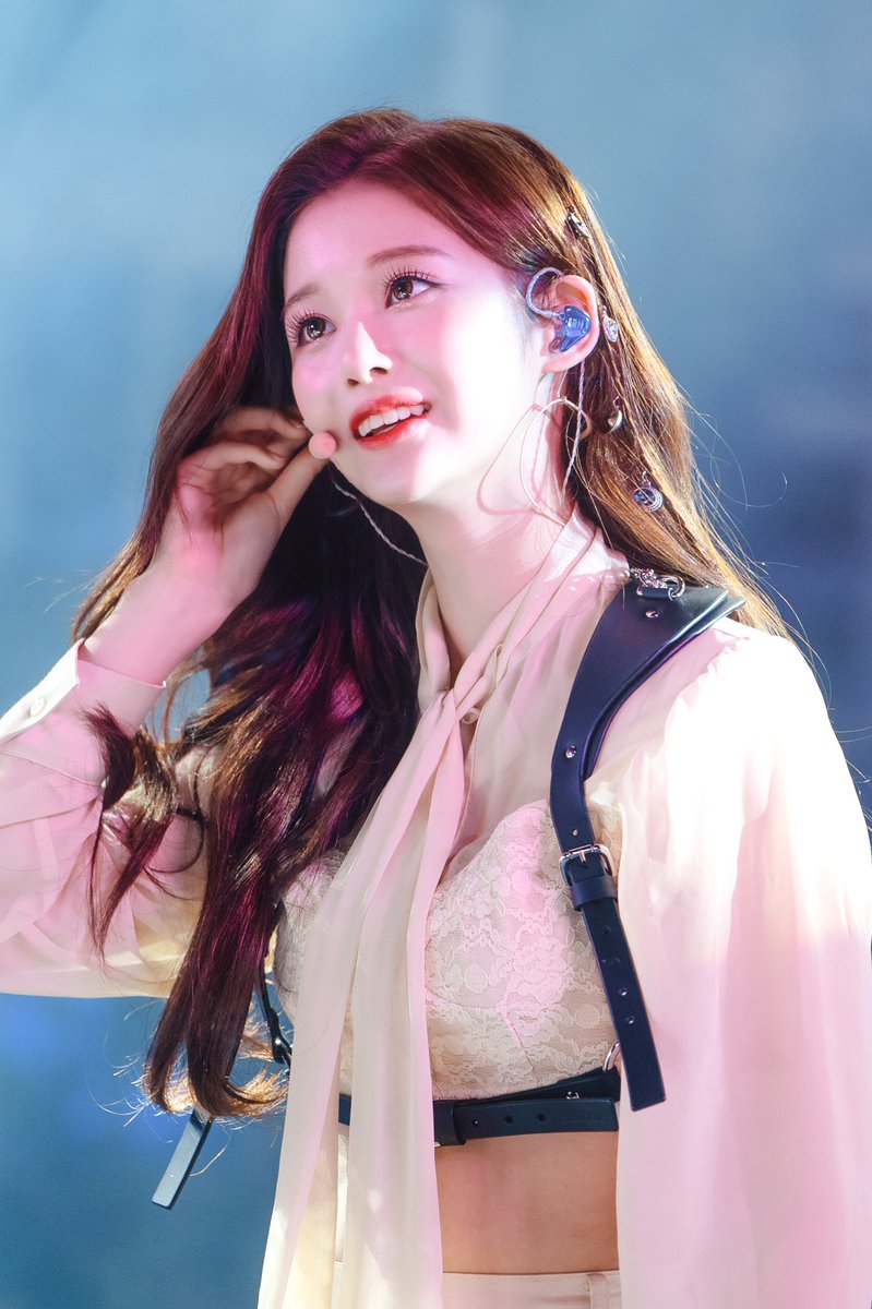 verypeachu's tweet photo. น้องซอลยุนน่ารัก มัมเหมียวรุ้สึกนุ่มฟู https://t.co/OjlFeuXXm0