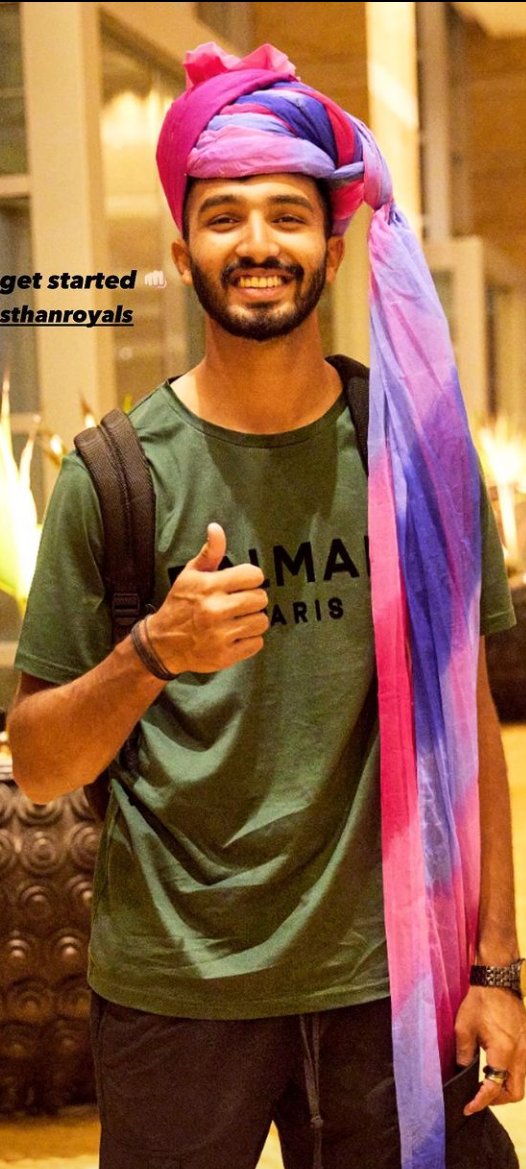 Hourly_Dev's tweet photo. To a new beginning❤️✨
I hope this smile remain a constant 🧿 https://t.co/9A07IKQebv