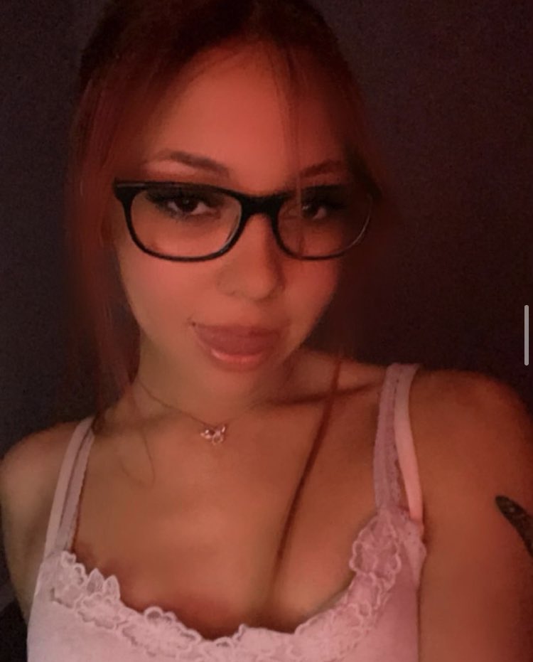 444amiyaa's tweet photo. hi!! new to nsfw twitter ♡ ̥࿐
• 18 ღ
• straight ꕥ
• sub • dom
• she/her
• sells content 

follow for more 
♡ | ↺  to see my content <3 #nsfwtwt #sellingcontent #nudes #nsfw #teen https://t.co/jM6S33khPZ