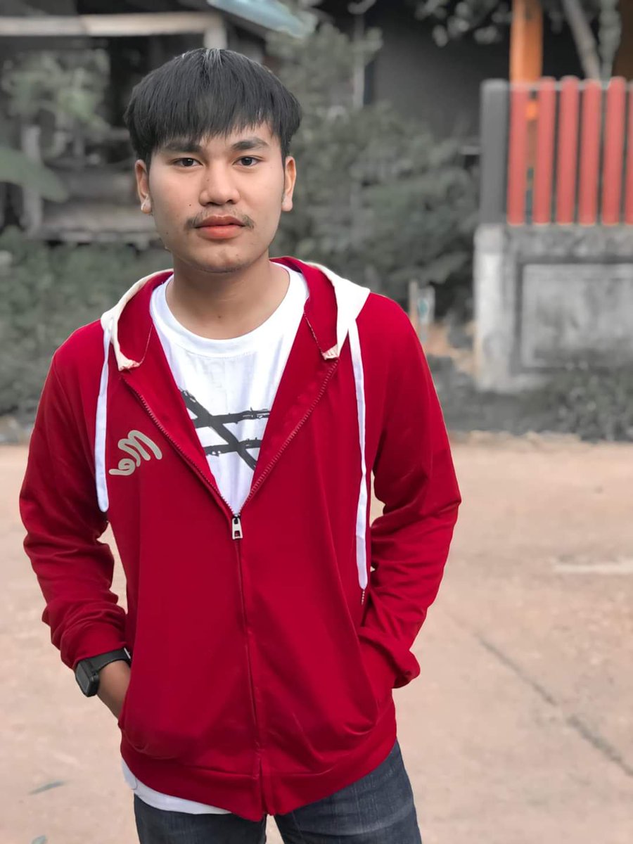 PeTer200144's tweet photo. แฟนไม่มีทักพี่มาน้อง 👌 #นครพนม  #แคปชั่นเด็ด #แคปชั่น #ธาตุพนม https://t.co/CWKxKYm3l7
