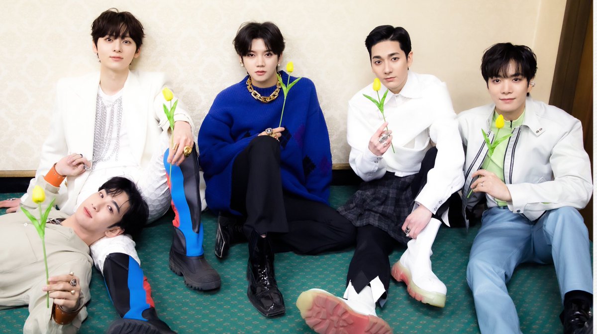rotavida_dh's tweet photo. 어제는 비가 왔는데 오늘은 거짓말처럼 맑다 #뉴이스트와_러브는_다시봄
비온뒤 영원이라는 말을 믿어봐도 될까?
#FOREVER_SPRING_NUEST
지금까지 행복했고, 앞으로도 행복할거야 https://t.co/CXwwiFlDgB