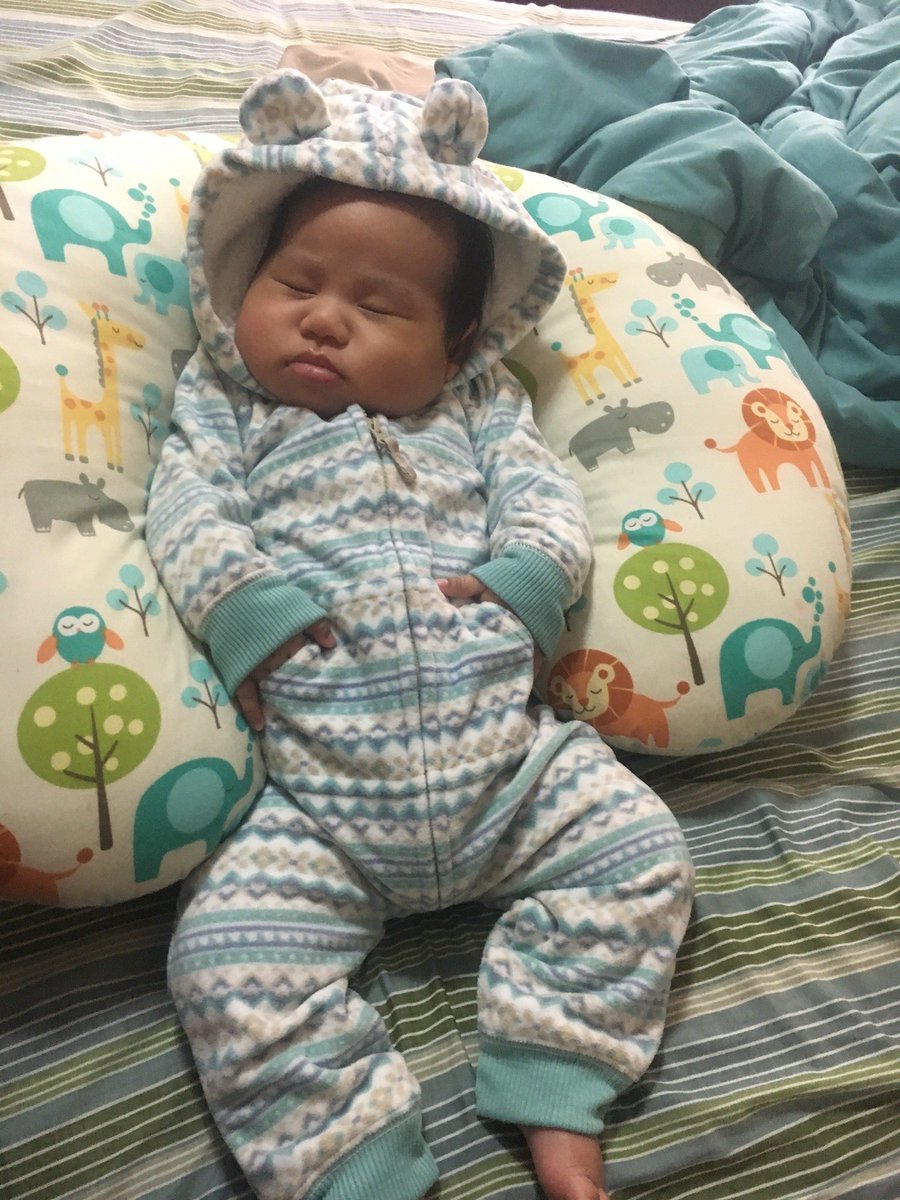 Coach_Otineru's tweet photo. Can some one please tell me how to slow down time…. Can’t believe my little girl is 5 now. Happy birthday to my first born! Daddy Loves you! #GirlDad #5GoingOn25 #WayTooFast https://t.co/jPpIrec7kV