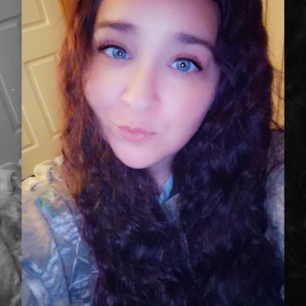 LadyLucian2's tweet photo. Come watch me get my ass kicked in Apex 🤣😜 #apexbot
https://t.co/v3AvZFbPSd https://t.co/Y4GQeOpomZ