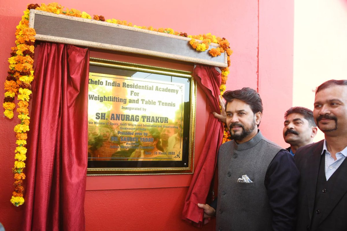 Anurag_Office's tweet photo. केंद्रीय मंत्री, श्री @ianuragthakur ने रेनबो इंटरनेशनल स्कूल नगरोटा, (काँगड़ा) हिमाचल में  'खेलो इण्डिया' के तहत इंडोर स्टेडियम और वेटलिफ्टिंग हॉल का शिल्यान्यास किया !
#KheloIndia https://t.co/2EKi3x5Ly5
