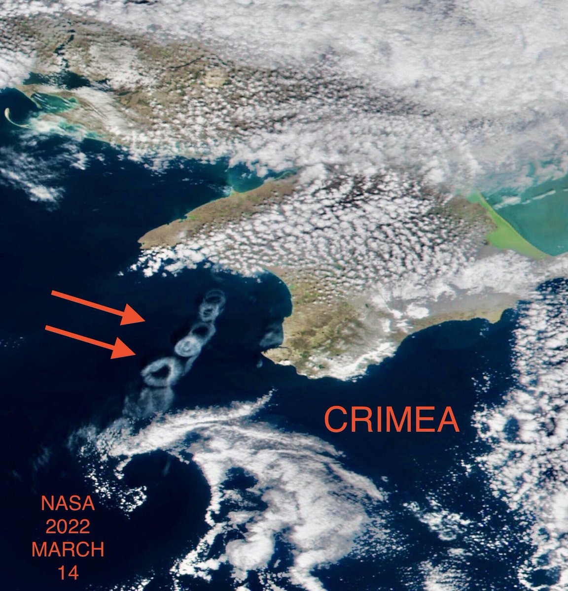 CRIMEA worldview.earthdata.nasa.gov/?v=28.33214924… 🌍 twitter.com/kosmi64833127/…